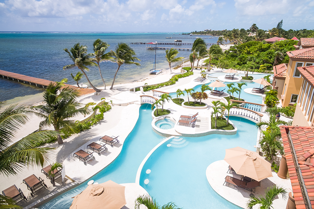 Belize Vacation Deals, Belize oceanfront resort with pool