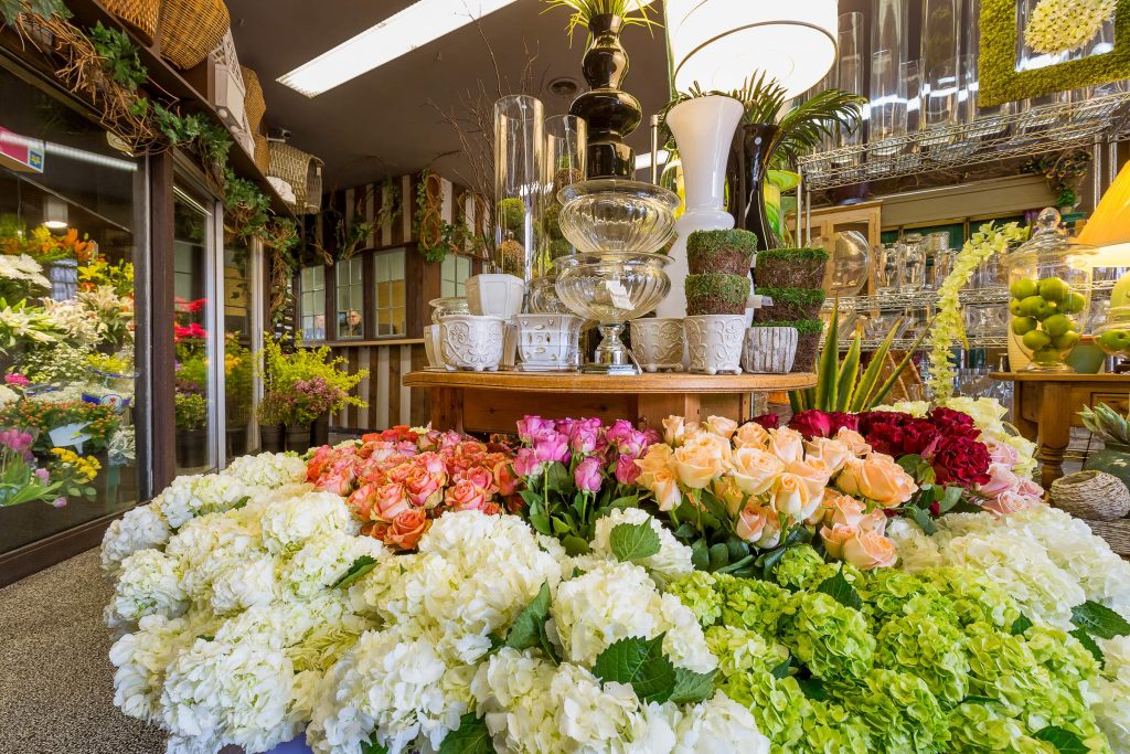 Flower Stores Online, insider flower shop full of flowers