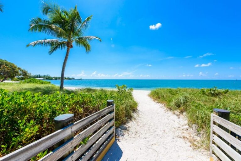 Florida Keys Online, beach on marathon key